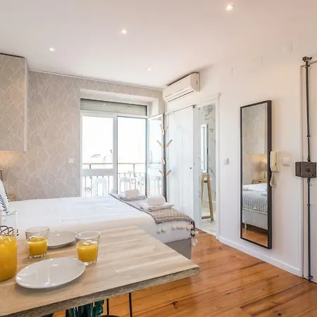 Daire Alfama Vintage W/ Riverview - By Lu Holidays *